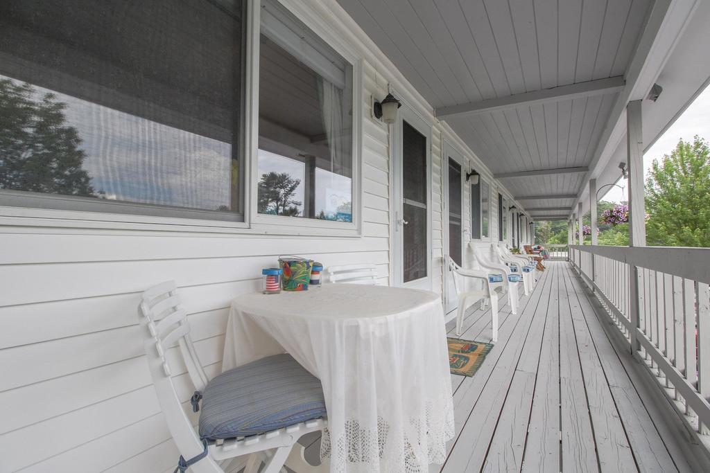 The Holiday House Condominiums ウェルズ エクステリア 写真